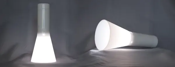 無印良品 『LED懐中電灯』の検証写真です。商品を点灯させたイメージ画像です。